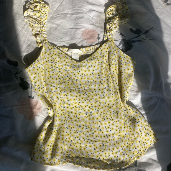 H&M Yellow Floral Top - Picture 1 of 5